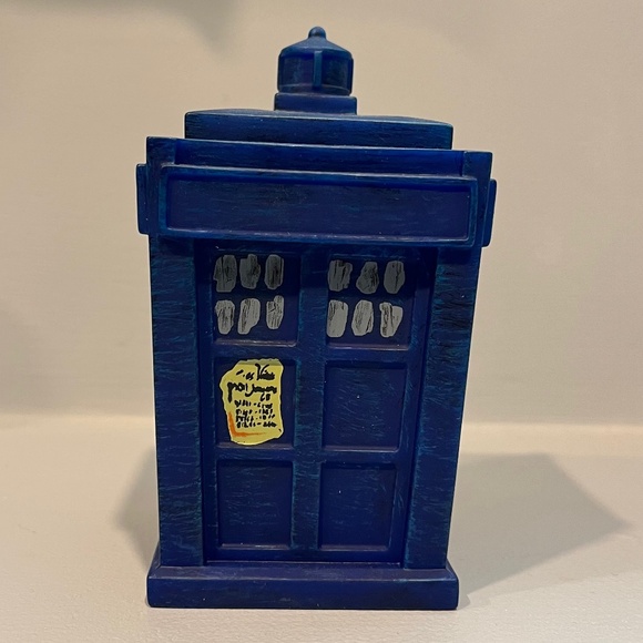 Doctor Who Pandorica Opens Tardis Limited Edition 4.5” Titan Figure - Picture 1 of 8